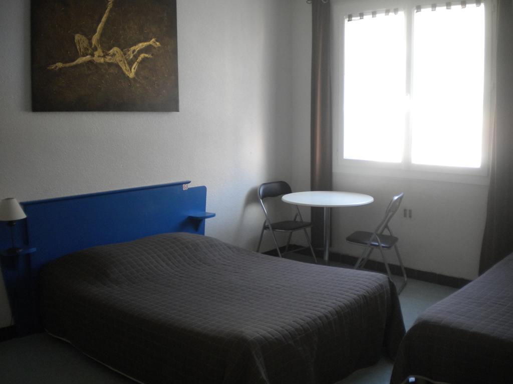 L 'Acropole Hotel Nissan-lez-Enserune Bagian luar foto